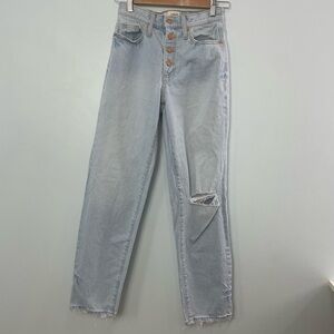Universal Thread Light Wash Straight Leg Jeans